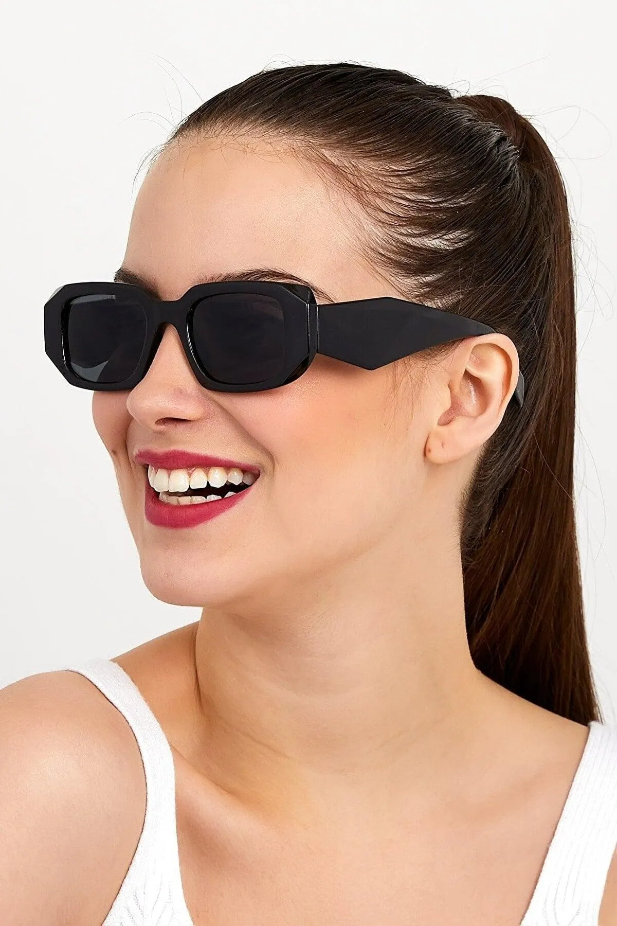 2 Li Opportunity Product Black and White Sunglasses