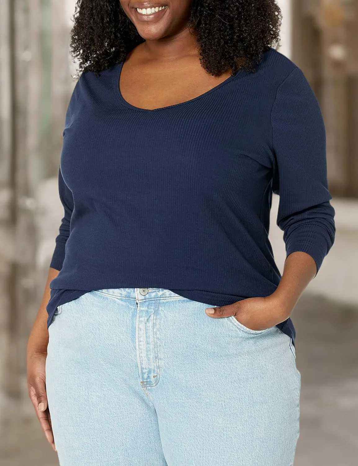 Amazon Essentials Women's Fitted Long Sleeve Shirt, Slim-Fit - Layering Knit Rib V-Neck, Pack of 2