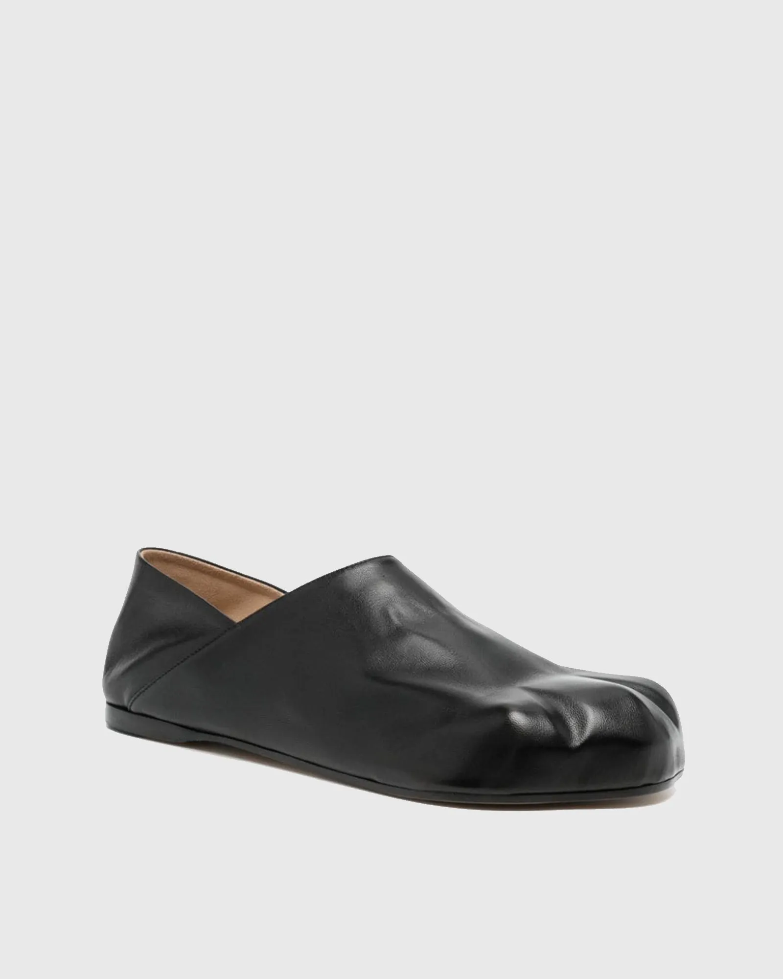 Benigna Cat Claws Leather Flats In Black