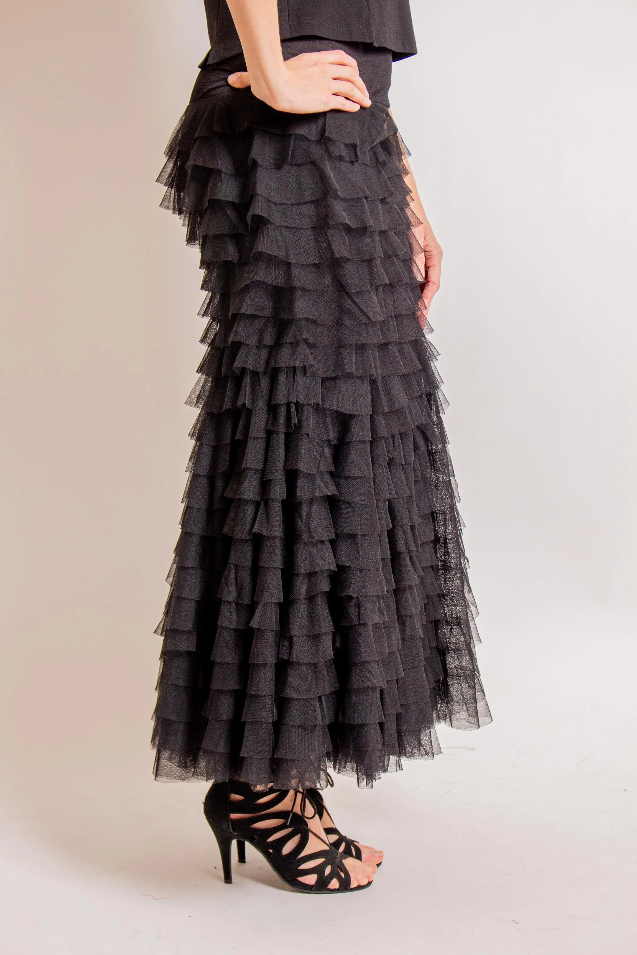 Black Long Ruffle Broom Skirt
