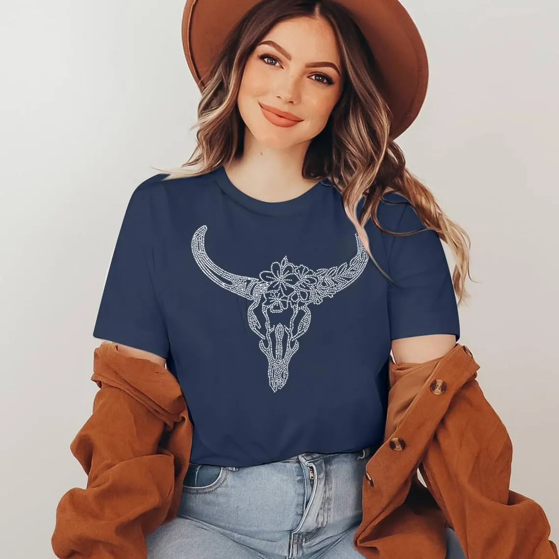 Boho Cow Skull Shirt Women Cowgirl t Shirt Vintage Western Rodeo Graphic Tee Short Sleeve Bull Skull Casual Top