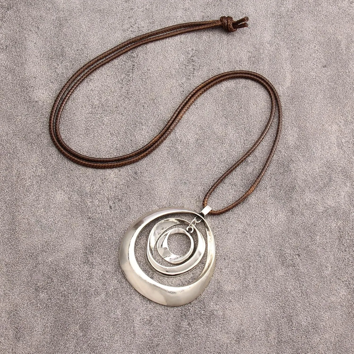 Boho Necklaces for Women Long Wooden Pendant Vintage Necklace Sweater Chain Necklace Handmade Jewelry
