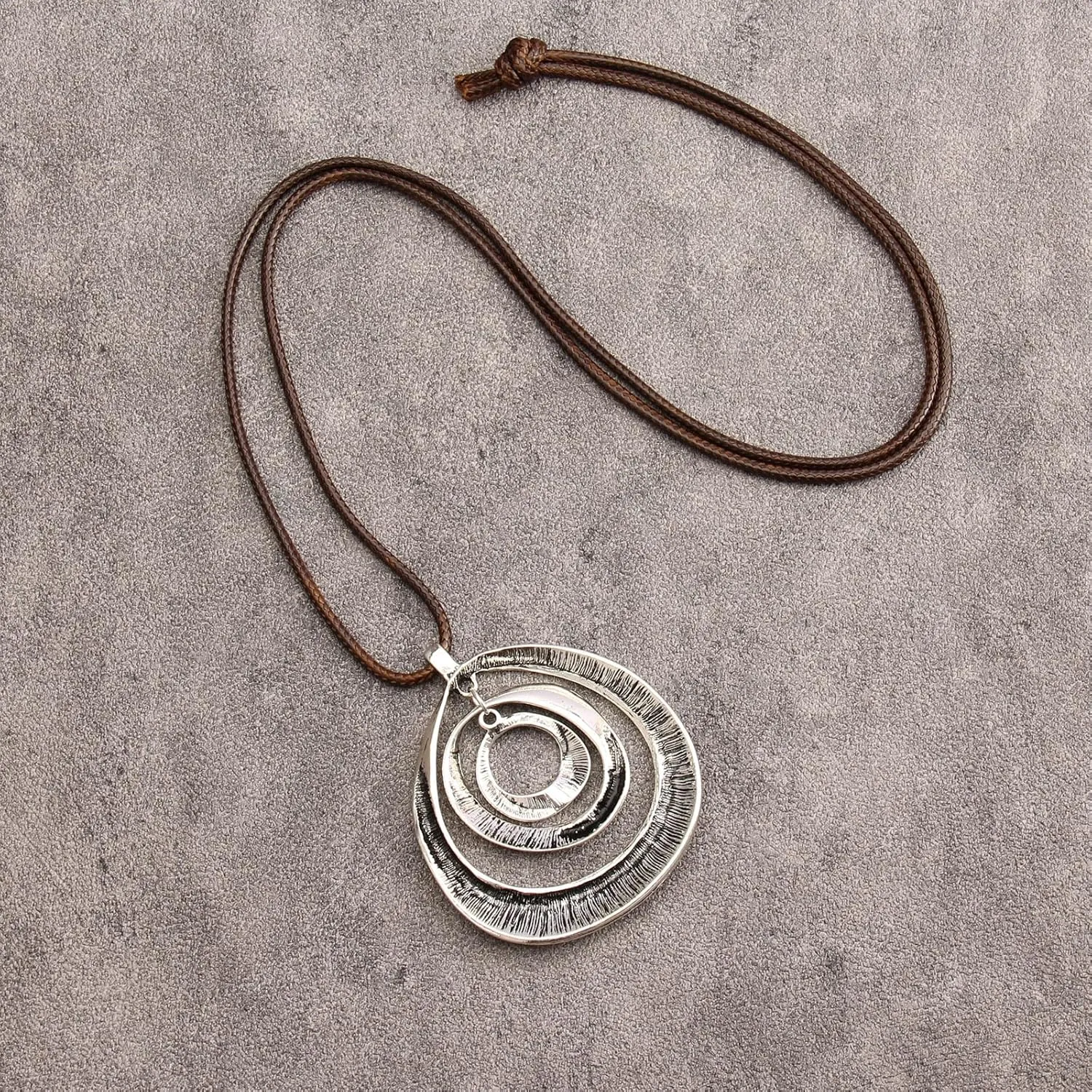 Boho Necklaces for Women Long Wooden Pendant Vintage Necklace Sweater Chain Necklace Handmade Jewelry