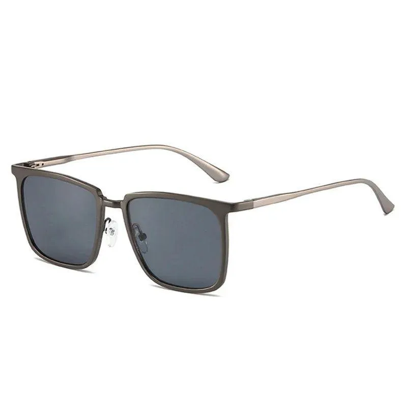 Chic Retro Square Sunglasses with UV400 Protection and Sleek Metal Frame