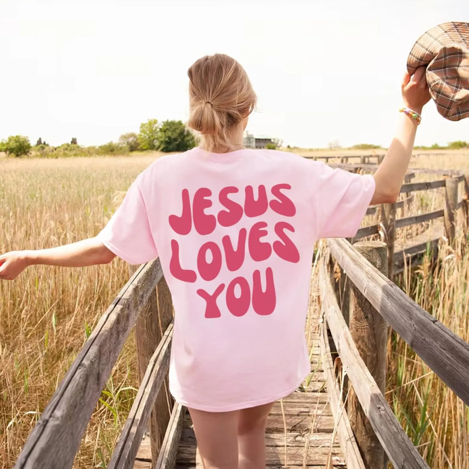 Christian Jesus Shirts for Women Oversized Jesus Loves You Tshirts Religious Faith Shirt Inspirational Graphic Tees