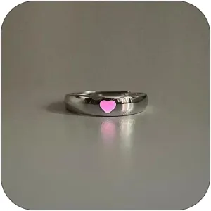 Glowing Heart Ring Pink Blue Heart Couple Ring Funny Dark Luminous Ring Valentine's Day Heart Glow in The Dark Ring Promise Ring Cool Rings for Women Men Valentine's Day Love Jewelry for Women Girls Charm Gift