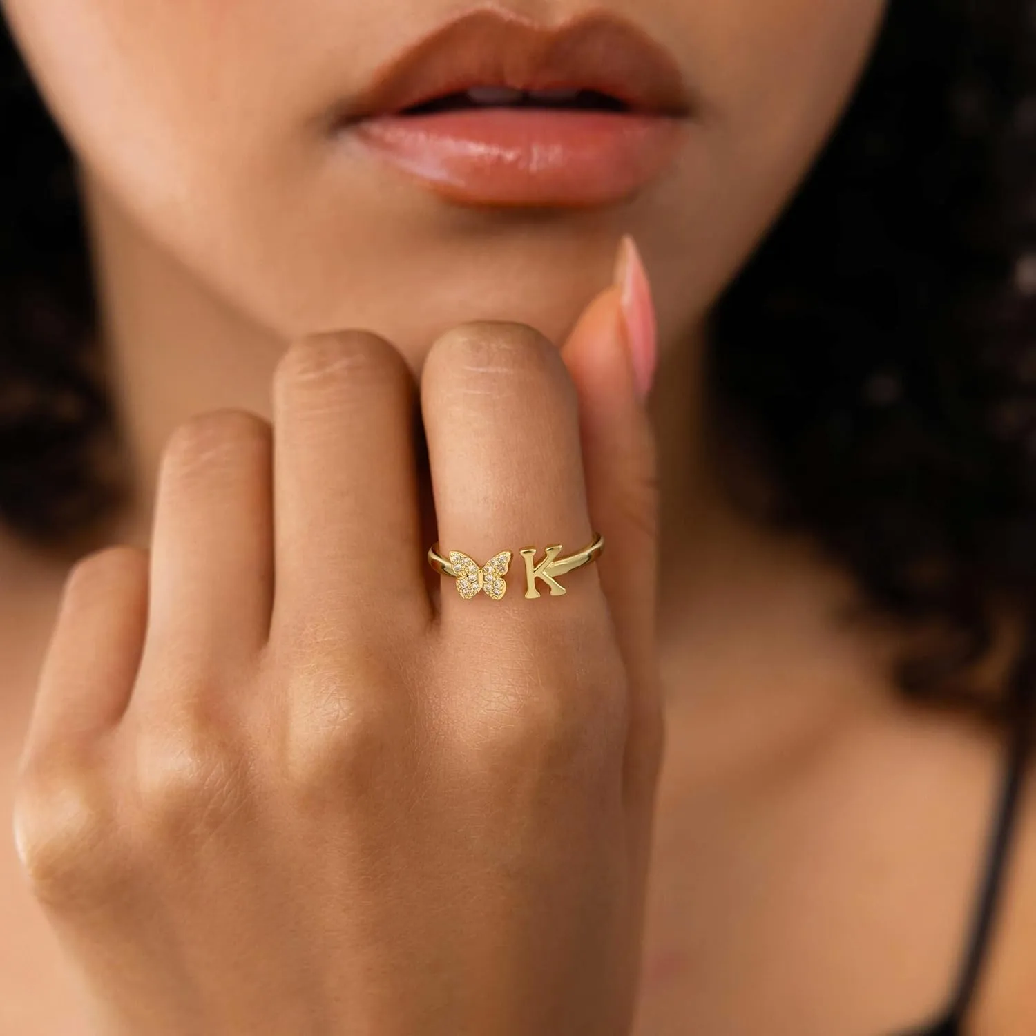 Gold Rings for Women Non Tarnish Letter Rings Birthday Gifts for Sister from Sister Butterfly Jewelry Memorial Gifts for Loss of Mom Gold Jewelry for Women