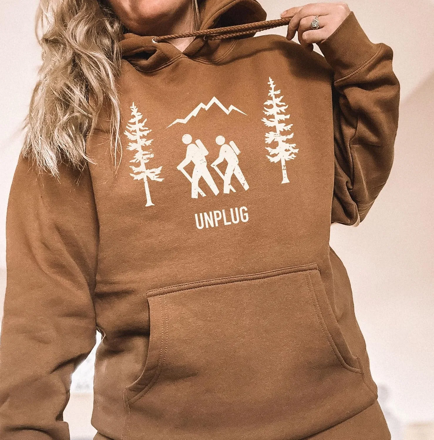 Hiking Scene Heavyweight Crewneck Sweatshirt for Men & Women Long Sleeve Shirts Camping Pullover Sweaters