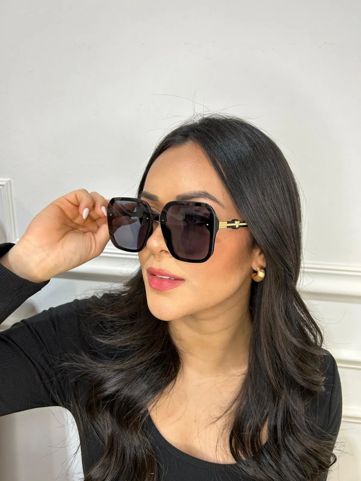 Joaquina - Black Square Oversized Sunglasses