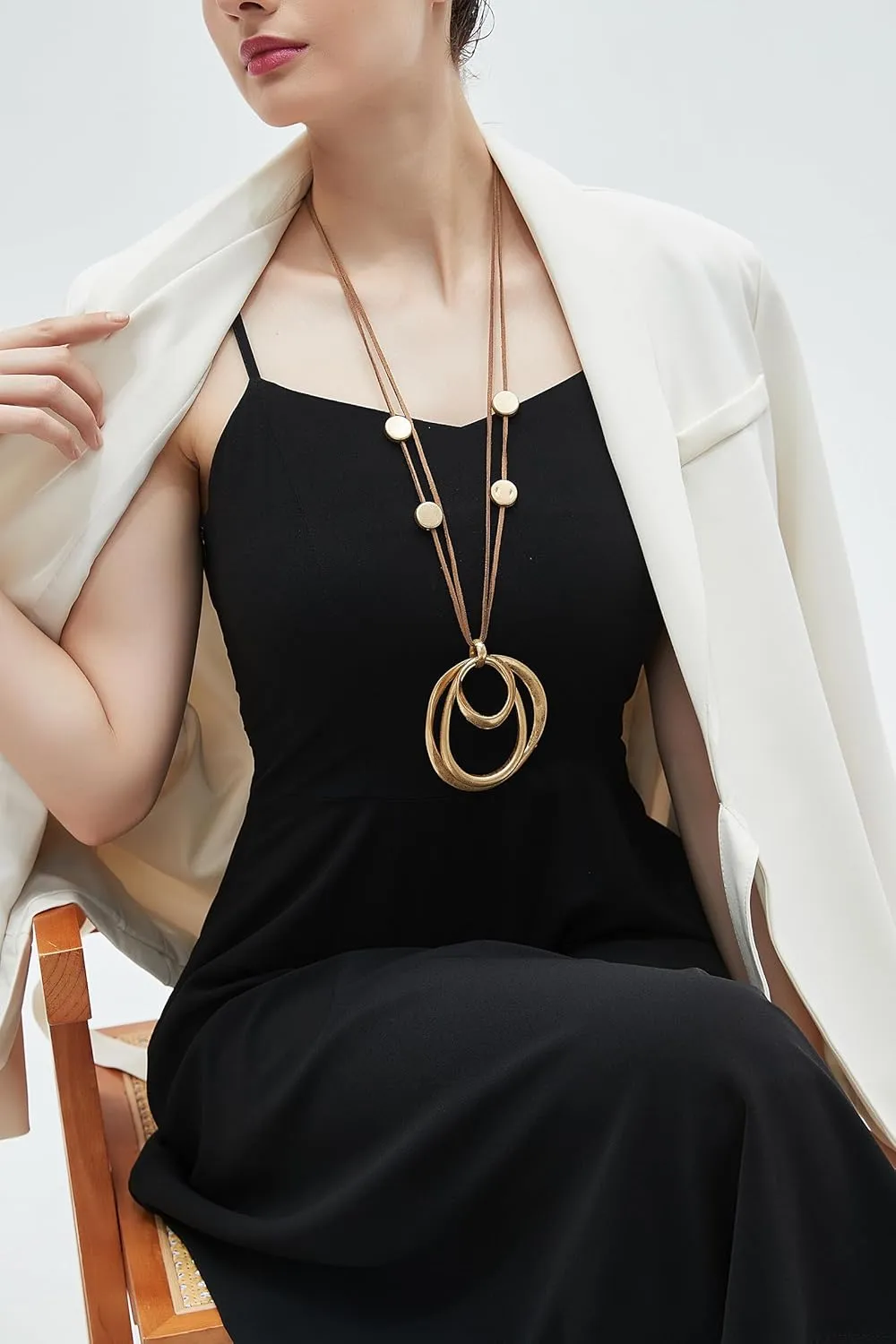 Large Pendant Necklaces Layered Boho Circle Leather Choker Chunky Boho Necklace for Women Long Sweater Necklace Jewelry