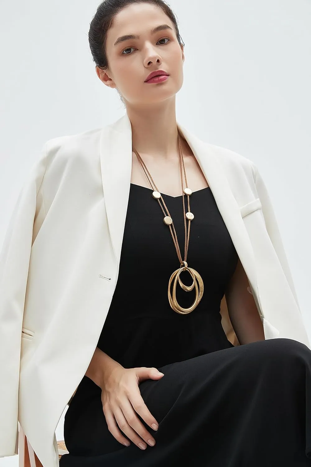 Large Pendant Necklaces Layered Boho Circle Leather Choker Chunky Boho Necklace for Women Long Sweater Necklace Jewelry