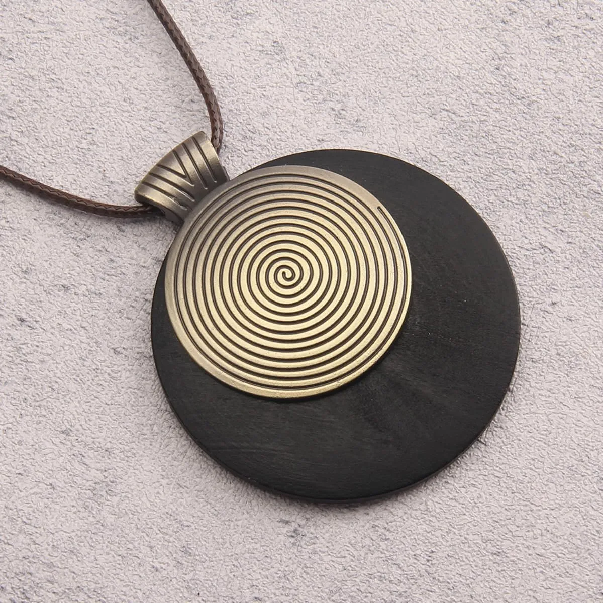 Leather Necklace for Women Long Boho Pendant Hippie Choker Necklace Bohemian Layered Leather Rope Wooden Jewelry Gifts
