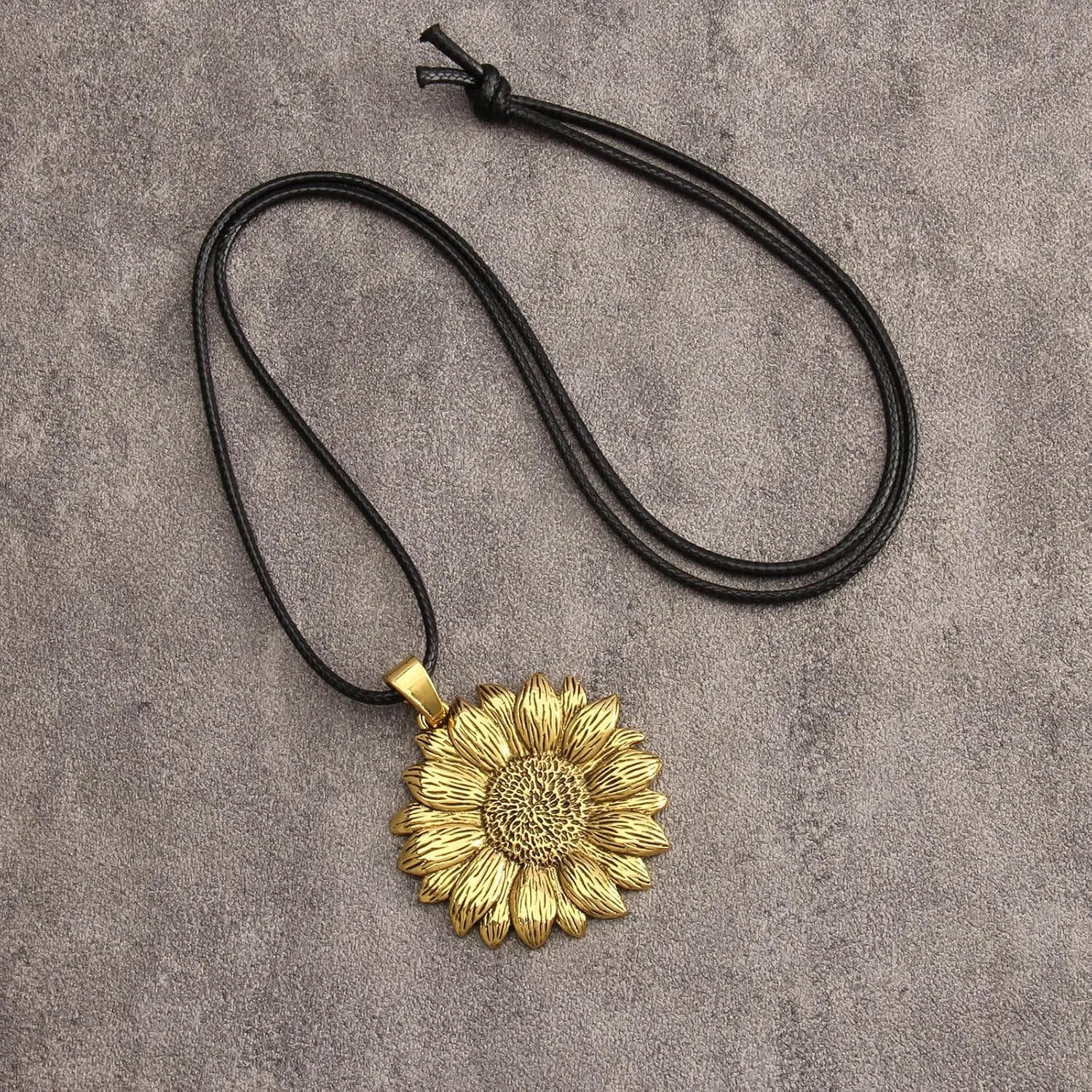 Leather Necklace for Women Long Boho Pendant Hippie Choker Necklace Bohemian Layered Leather Rope Wooden Jewelry Gifts