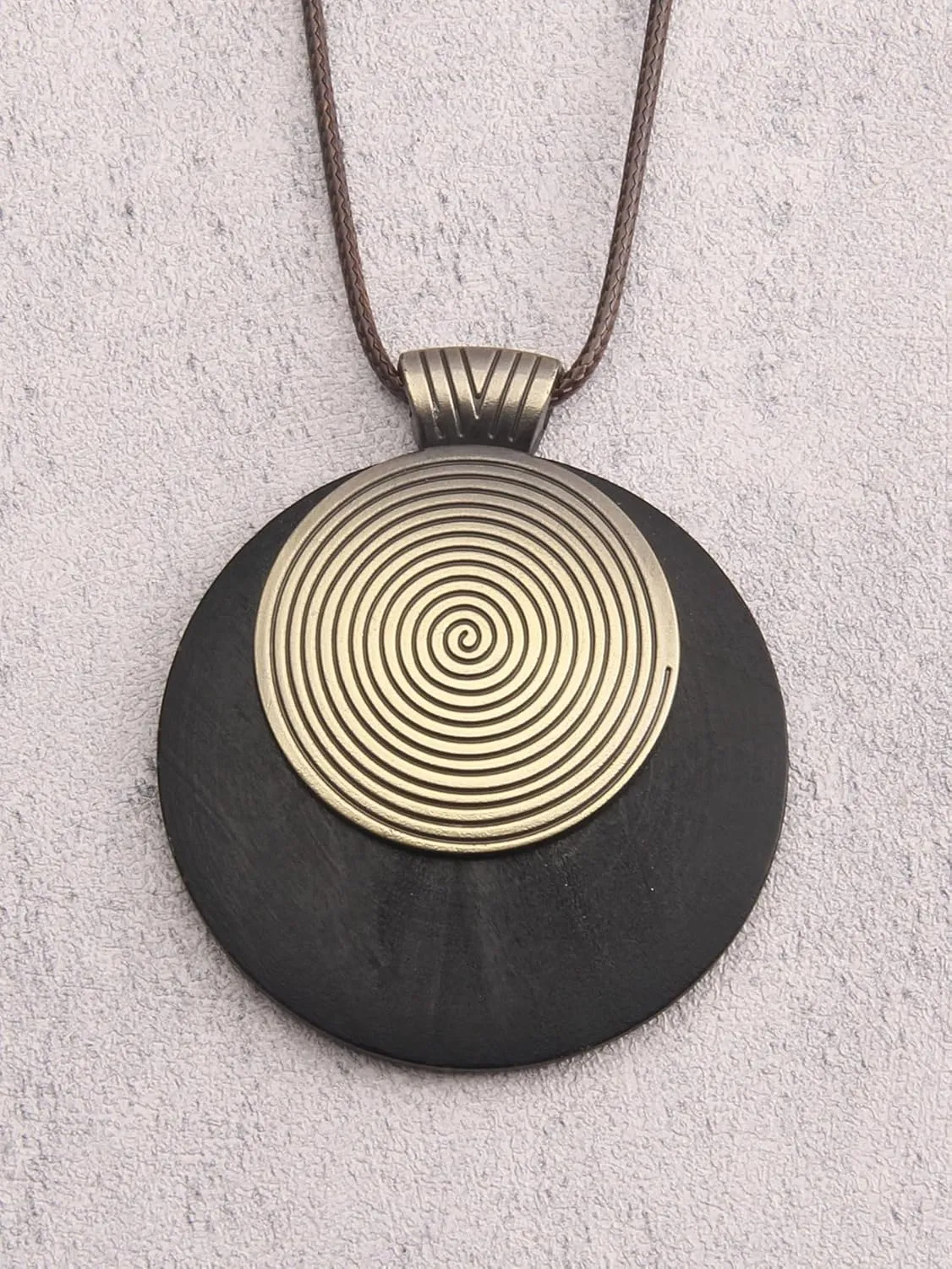 Leather Necklace for Women Long Boho Pendant Hippie Choker Necklace Bohemian Layered Leather Rope Wooden Jewelry Gifts