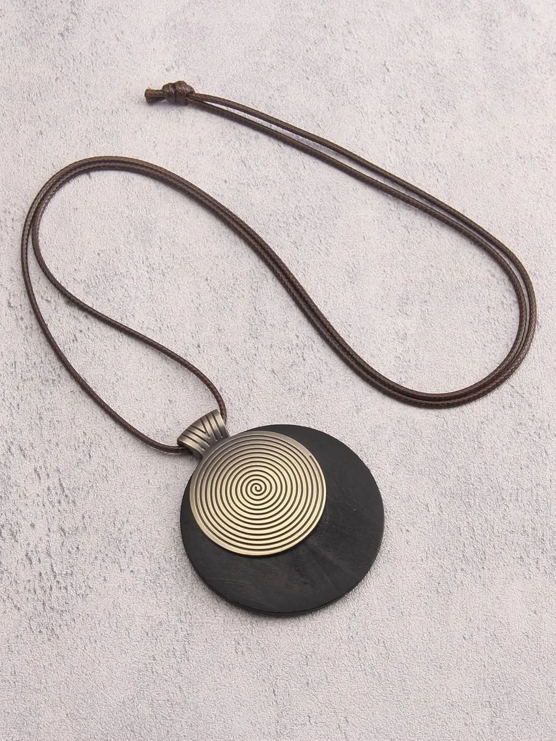 Leather Necklace for Women Long Boho Pendant Hippie Choker Necklace Bohemian Layered Leather Rope Wooden Jewelry Gifts