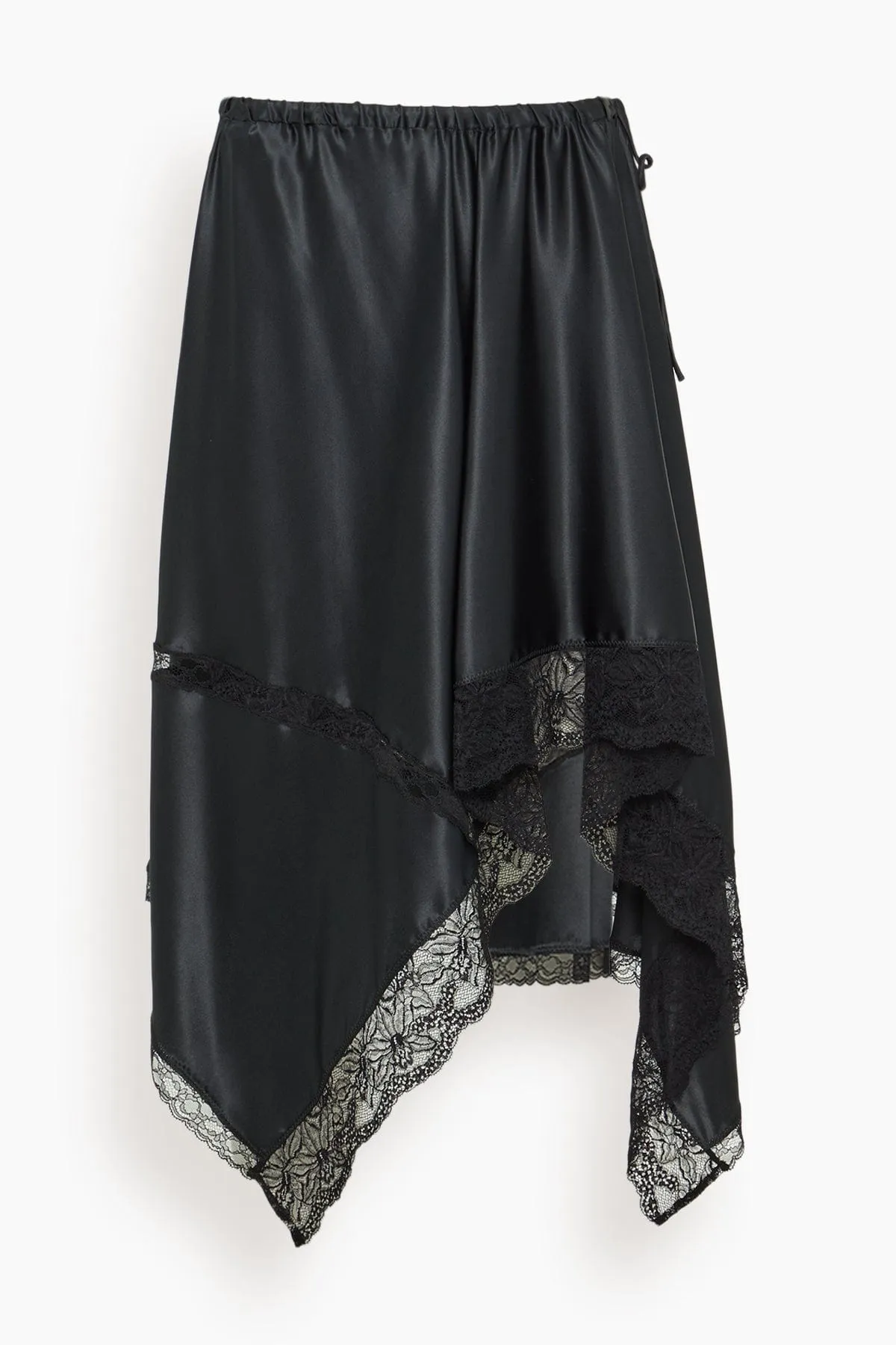 Shake Skirt in Black