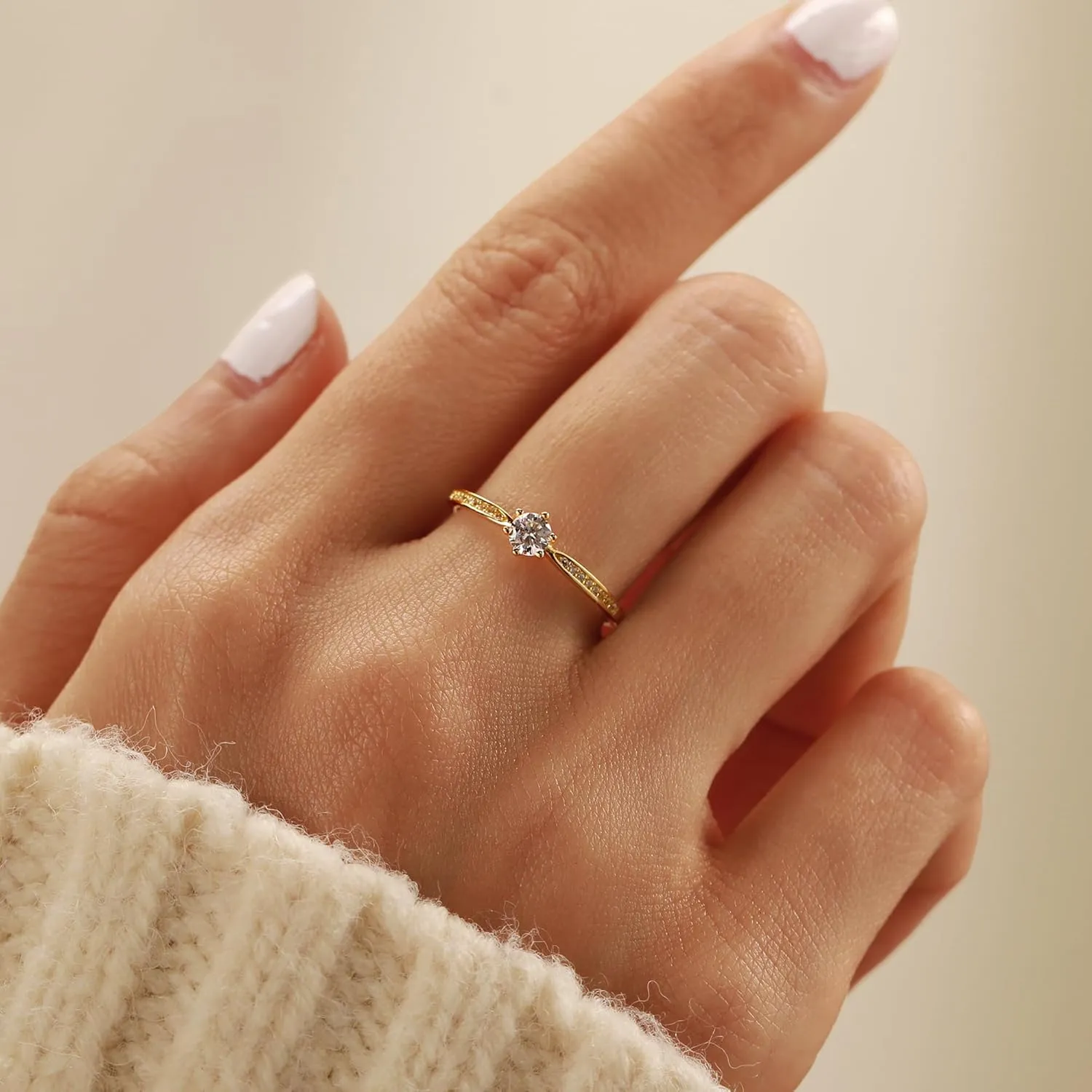 SUYACS 1ct Diamond Cut Cubic Zirconia Engagement Rings for Women 925 Sterling Silver Gold Round Cut Moissanite Promise Ring Classic Eternity Brides Wedding Rings Jewelry Gifts for Her Wife
