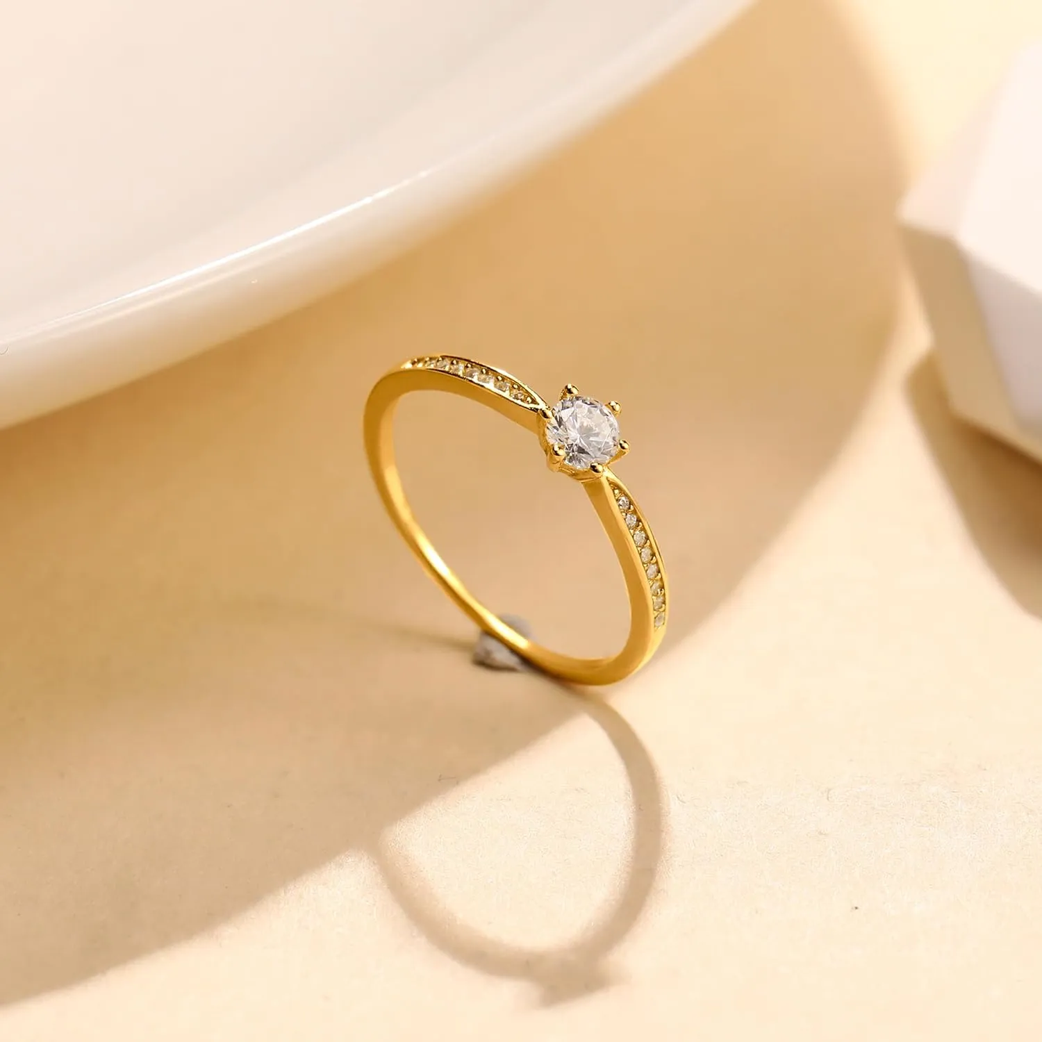 SUYACS 1ct Diamond Cut Cubic Zirconia Engagement Rings for Women 925 Sterling Silver Gold Round Cut Moissanite Promise Ring Classic Eternity Brides Wedding Rings Jewelry Gifts for Her Wife