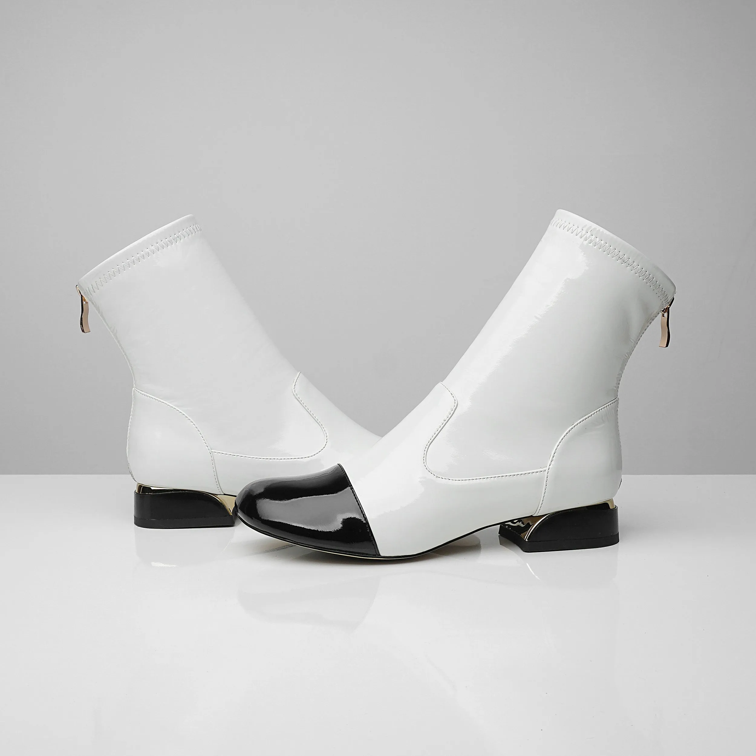 TinaCus Women's Handmade Patent Leather Round Toe Comfort Flat Stylish Back Zipper Ankle Boots