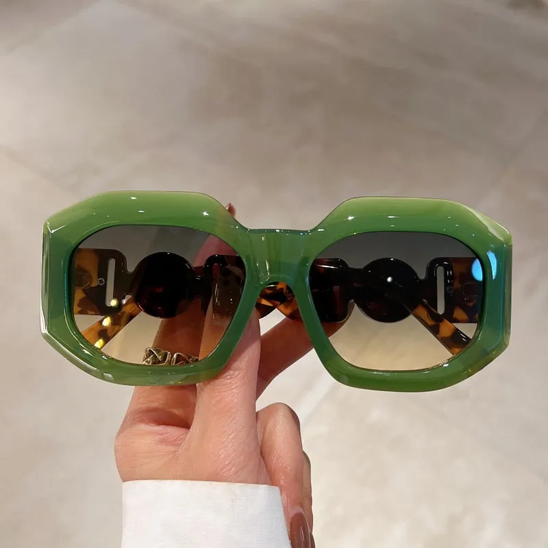 Trendy Vintage Oversize Sunglasses
