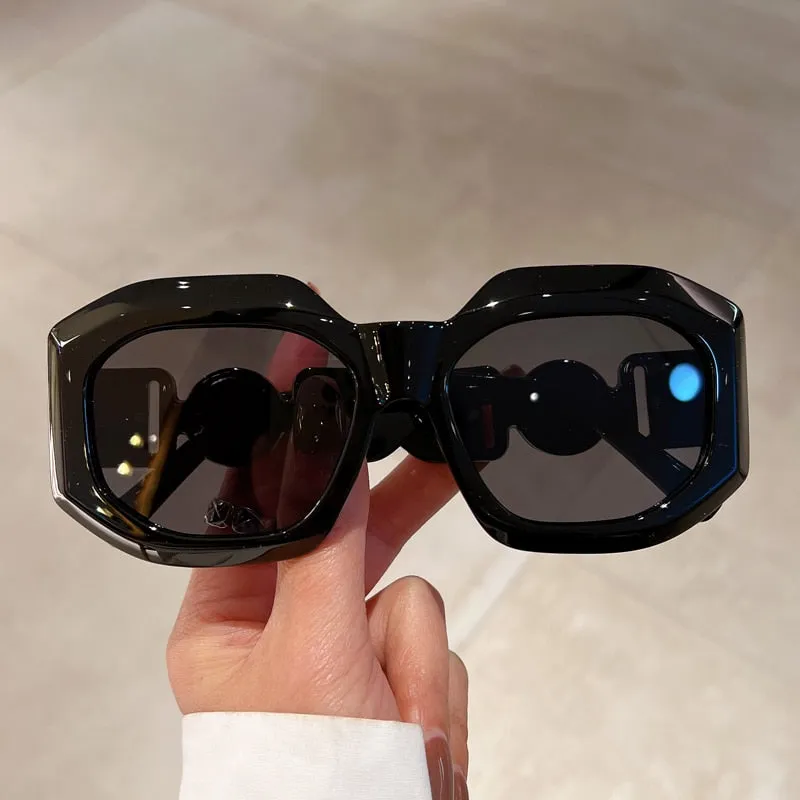 Trendy Vintage Oversize Sunglasses
