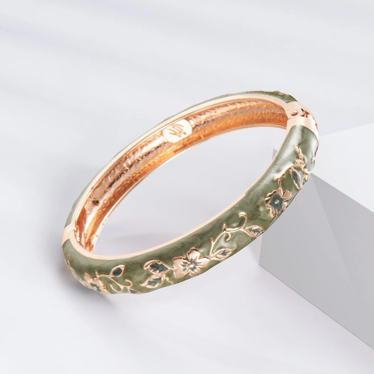 UJOY Vintage Cloisonne Jewelry Handcrafted Bracelets Gorgeous Enameled Flower Gold Plated Cuff Bangles Gifts 88A